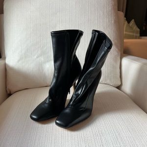 Gianni Bini Ankle Boots